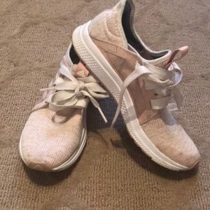 Adidas bounce sneakers